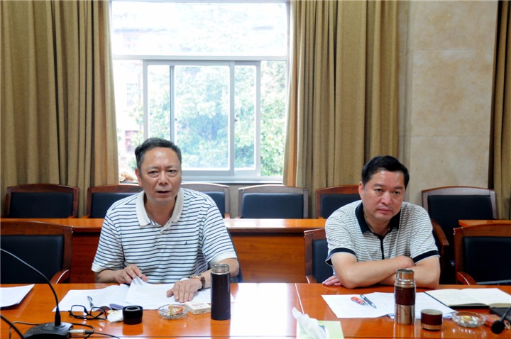 李文斌、覃崇辉到一平浪、羊场煤矿调研