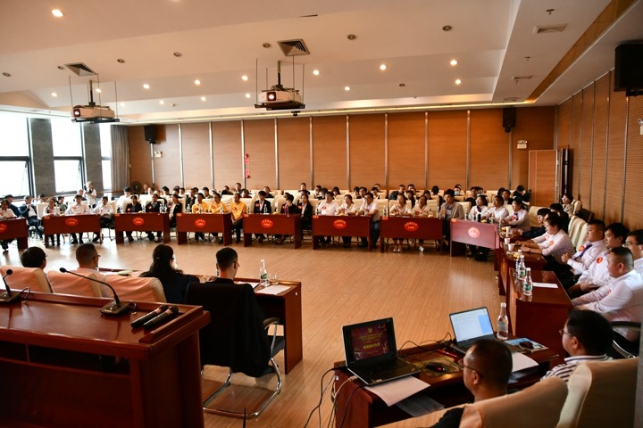 云南省煤炭工业集团（鸿运国际集团）党委组织开展学习“三个条例”现场知识竞赛活动