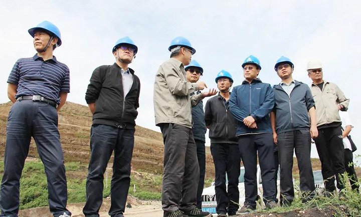 集团党委委员、、、副总司理张清一行赴先锋煤业调研