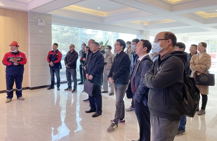 云煤（鸿运国际）集团到云南天安化工、、云南磷化集团学习交流企业治理智能化建设履历