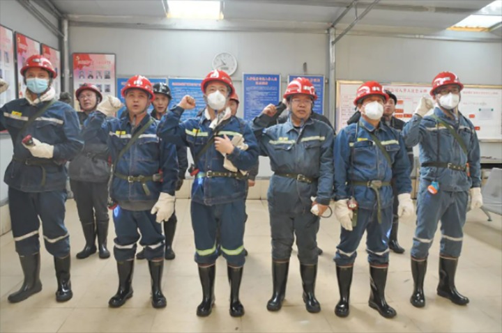 曲灸愿茉淳帧、、麒麟区能源局一行到陆东煤矿公司开展清静生产督查事情