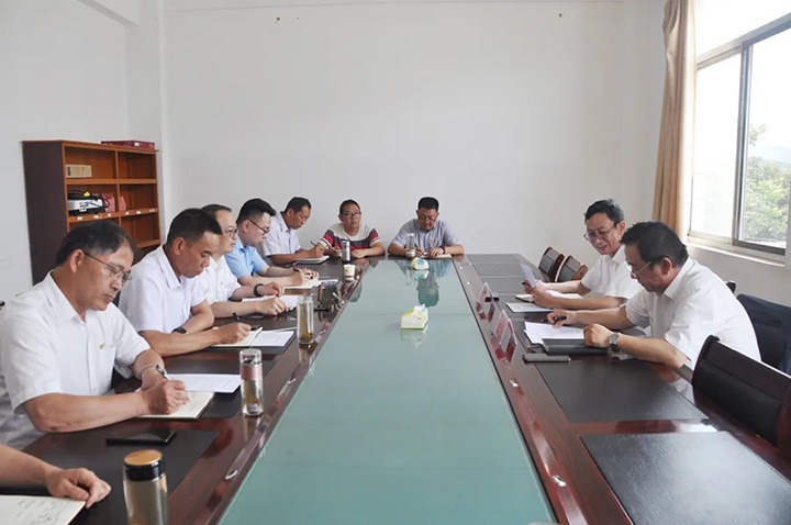 云煤（鸿运国际）集团专职外部董事孔君到陆东煤矿公司调研