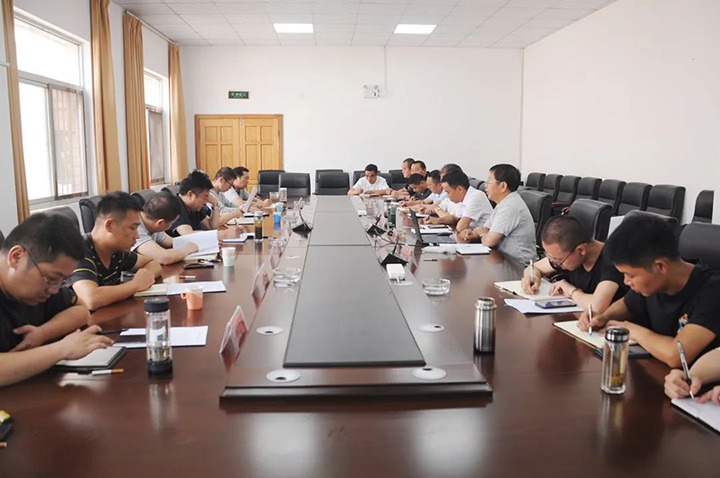 【简讯】省能源局能源清静督导随处长潘永军一行到陆东煤矿检查、中石化云南分公司到先锋化工考察交流、镇雄煤业建设瓦斯治理立异事情室