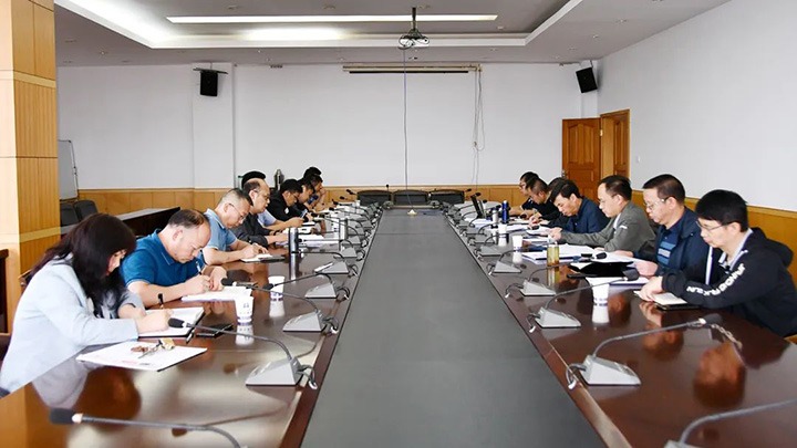 云煤（鸿运国际）集团党委副书记、、副董事长、、总司理高建嵩一行到云维集团督导调研