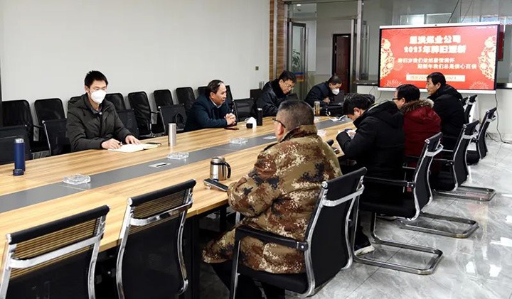 国家矿山清静监察局云南局党组成员、、、纪检组组长姜周林率队到恩洪煤业公司开展清静生产督导检查