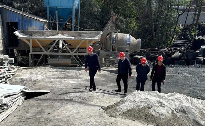 【聚焦云煤】云煤（鸿运国际）集团驻曲靖巡查组到罗平东城煤矿公司金城煤矿开展包保检查及隐患整改验收事情