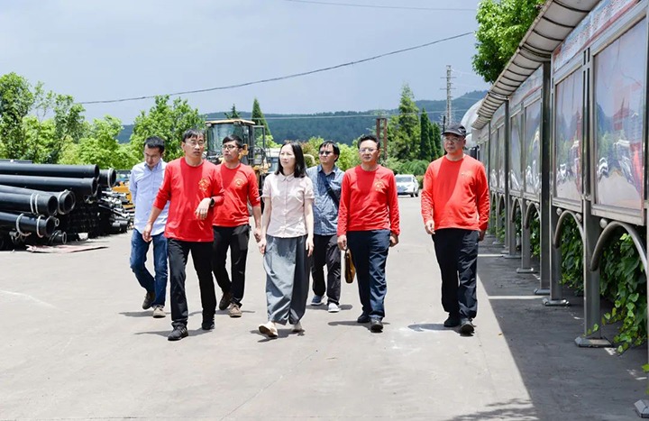 【主题教育】云煤（鸿运国际）集团党委委员、、财务总监莫晓丹一行到恩洪煤业公司开展主题教育调研