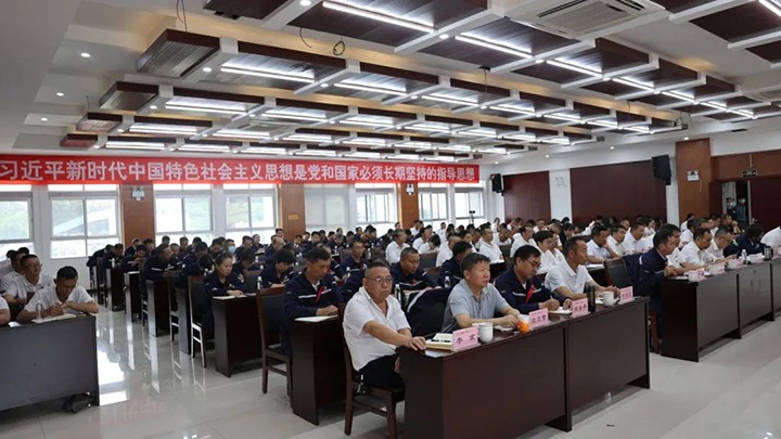 【主题教育】云煤（鸿运国际）集团党委副书记、、、工会主席王鑫到寻甸片区开展主题教育宣讲