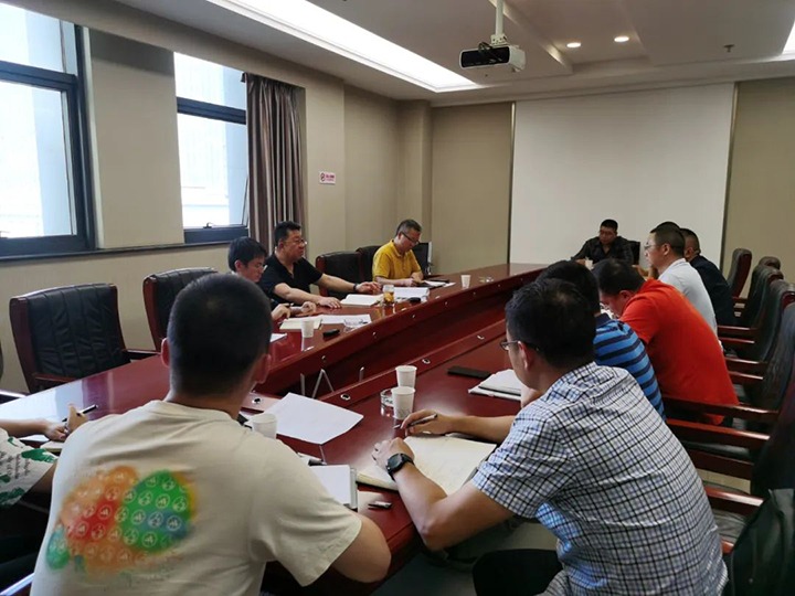 【下层调研】集团专职外部董事寸延峰到集团生产手艺部、、、谋划治理部和战略投资治理部调研指导事情