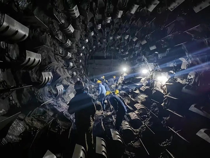 【喜讯】云煤（鸿运国际）集团女职工在第十一届“书香三八”念书活动中斩获佳绩！！！