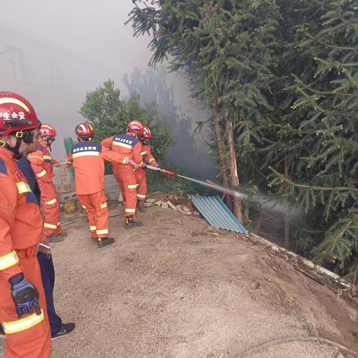 【聚焦云煤】你们来了，，，我们就放心了——东源队乐成杀绝富源县山火
