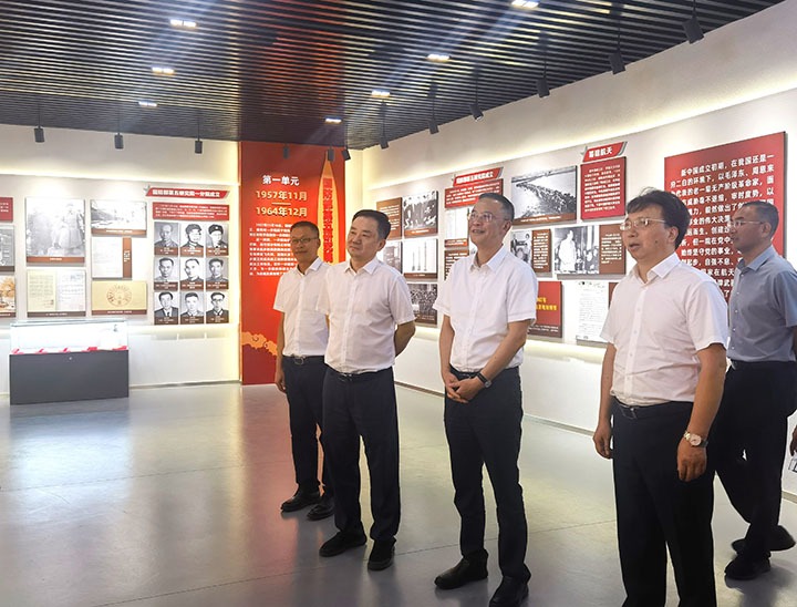 能投集团、煤炭工业集团党委书记、董事长胡均赴北京造访中国运载火箭手艺研究院