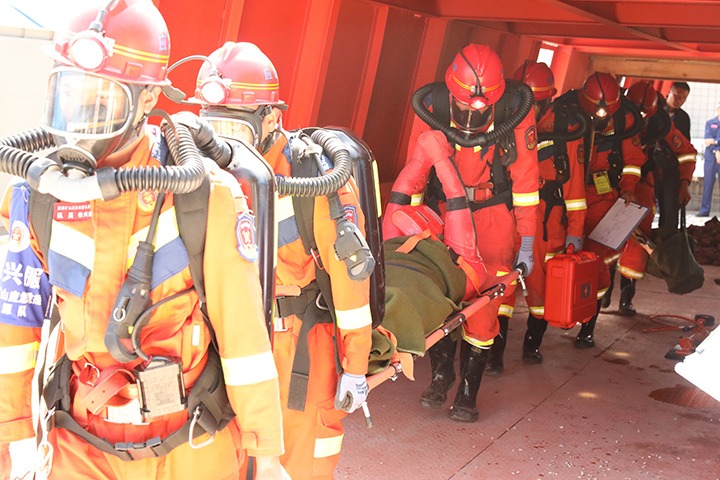 东源队“橙”风破浪创佳绩 斩获全省3桂冠、个人万能前6