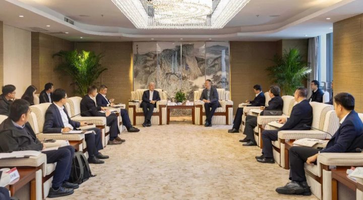 山东大学与能投集团、煤炭工业集团交流座谈