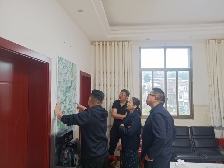 云煤集团党委委员、、、财务总监莫晓丹一行到顺源煤矿调研