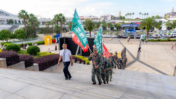 迷彩绿燃动滇池！！云南解化“手艺+文化”双引擎引爆2025西南农博会